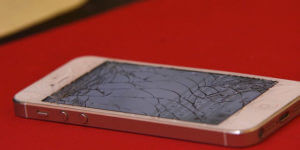 Broken Screen? Get your iPhone Fixed Right Now!